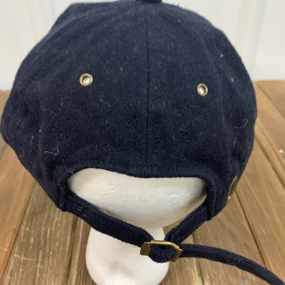 Vintage Gap wool hat. - Picture 4 of 5